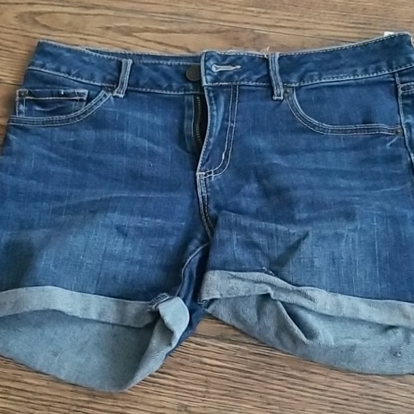 2 shorts from garage - Picture 2 of 2